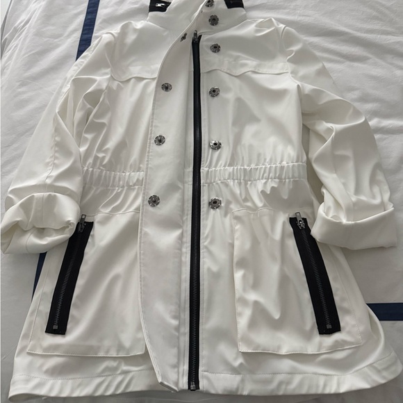 Ciao Milano Women's White rain Jacket - Picture 5 of 6
